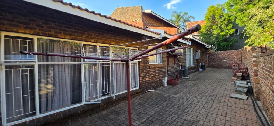 5 Bedroom Property for Sale in Wilkoppies North West